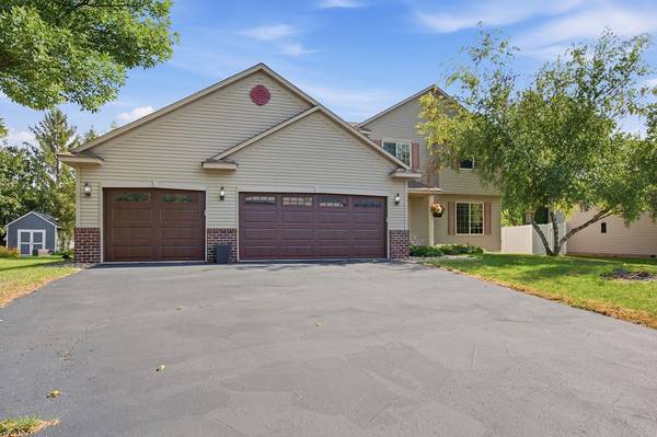 5901 Cardinal Ridge TRL SE, Prior Lake, MN 55372