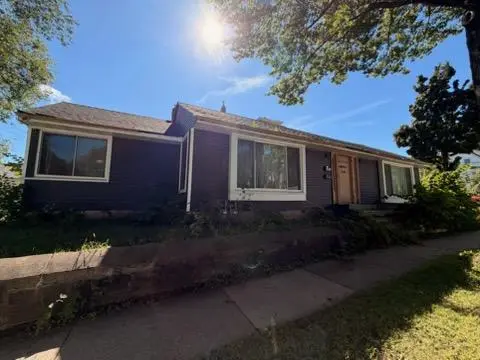 1064 Lawson AVE E, Saint Paul, MN 55106