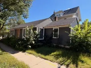 1064 Lawson AVE E, Saint Paul, MN 55106