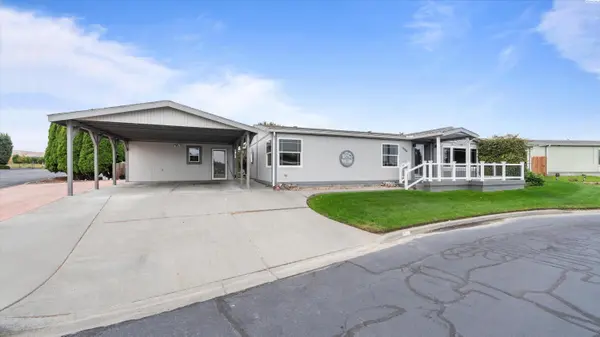 1634 S Dennis PL, Kennewick, WA 99337