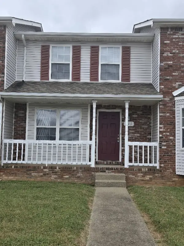 211 Tree Line Dr, Oak Grove, KY 42262