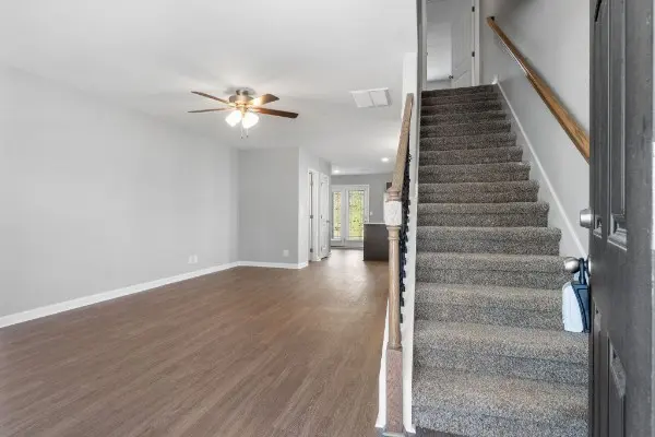 206 Woodland Valley Ln, Clarksville, TN 37040