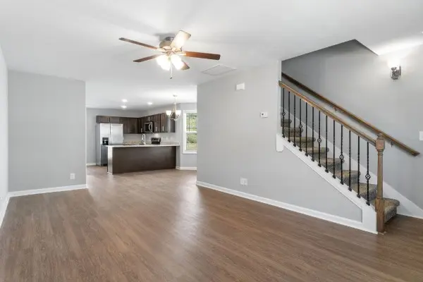 206 Woodland Valley Ln, Clarksville, TN 37040