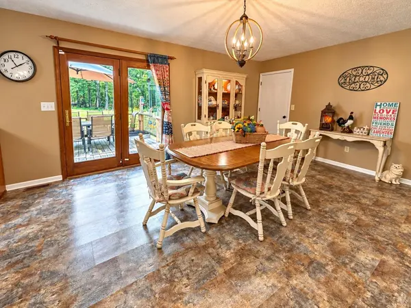 360 JADE RD, Savannah, TN 38372