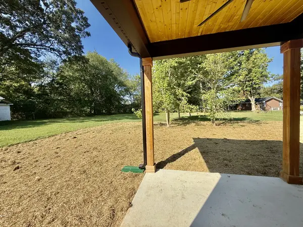 1014 Hills Chapel Rd, Manchester, TN 37355
