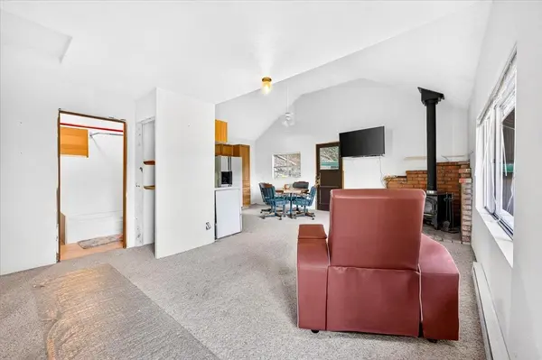 4106 Tamarack Beach Rd, Loon Lake, WA 99148