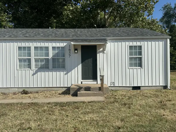 1657 E Division ST, Springfield, MO 65803