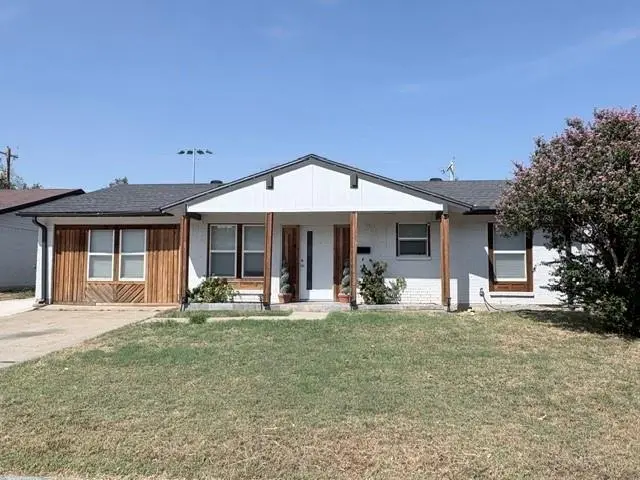 701 Sweetbriar, Lewisville, TX 75067