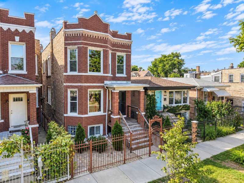 1438 N Central Park AVE, Chicago, IL 60651