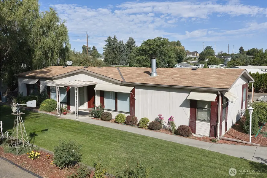 1464 Sandpiper LN, College Place, WA 99324