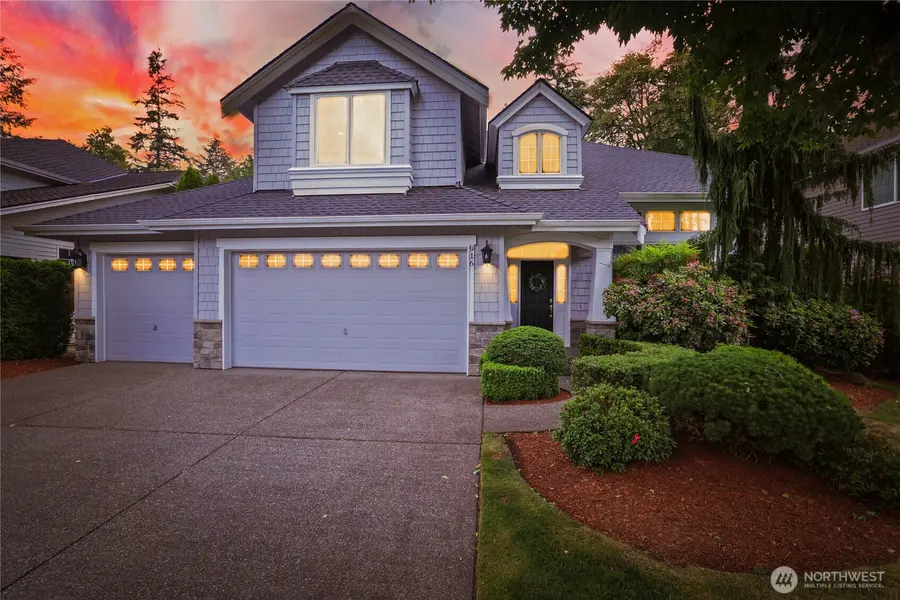 916 275th PL SE, Sammamish, WA 98075