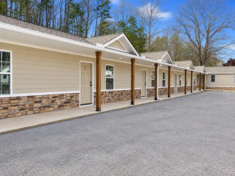 605 Hwy 64, Waynesboro, TN 38485