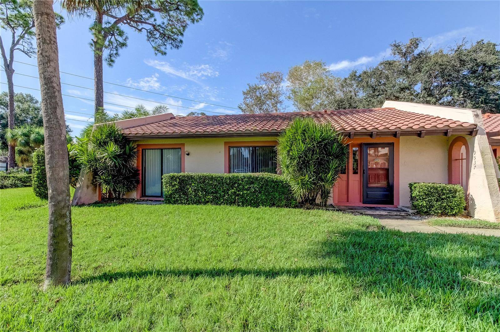 9537 86TH AVE #9537, Seminole
