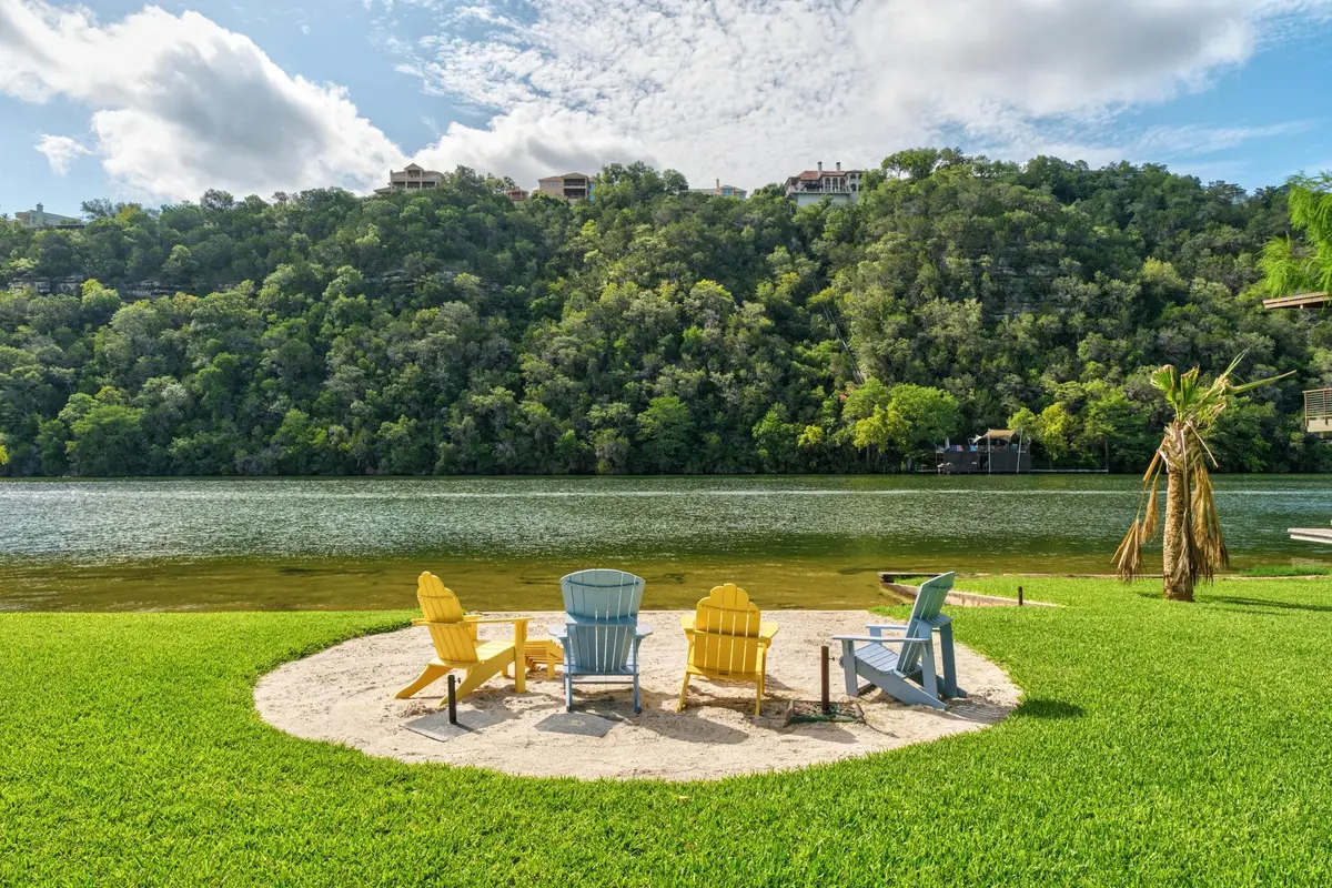2205 Manana ST, Austin, TX 78730