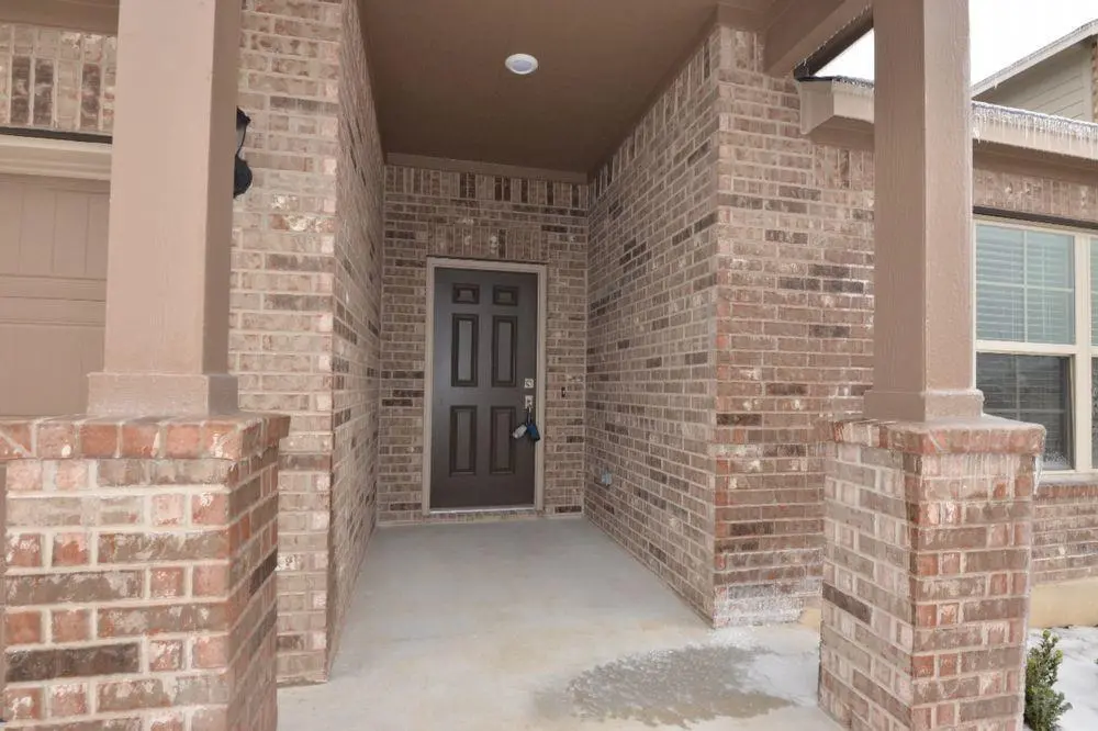 132 Bright Star LN, Georgetown, TX 78628