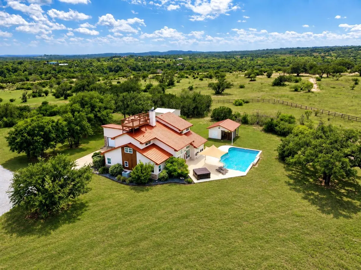 312 Paleface Point, Spicewood, TX 78669