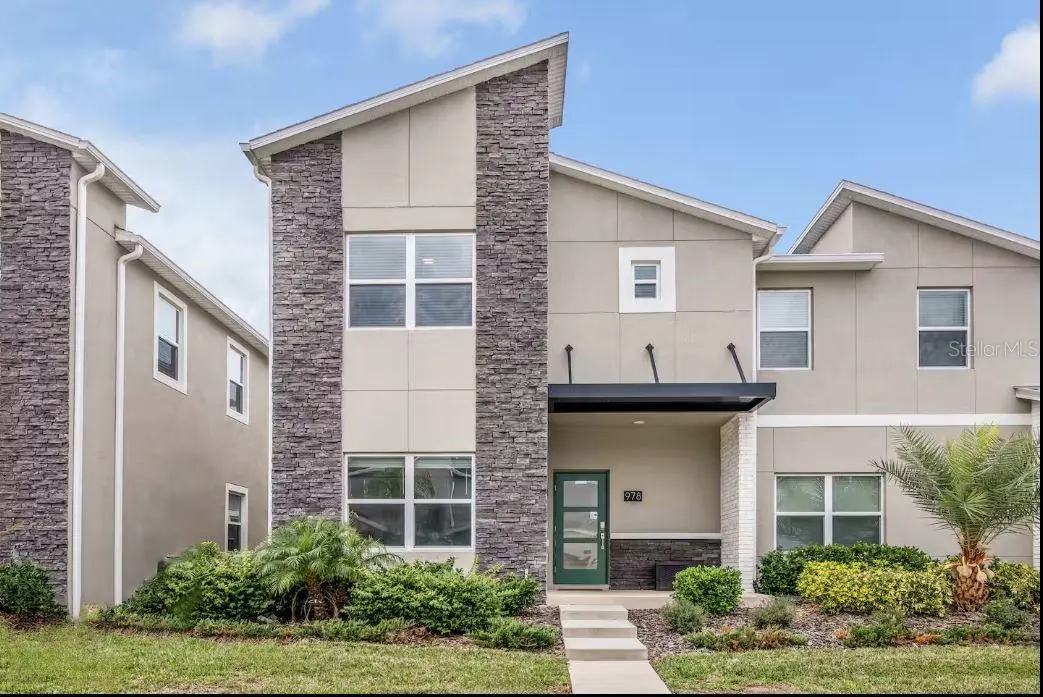 978 SPLASH SHOT PL, Davenport, FL 33896