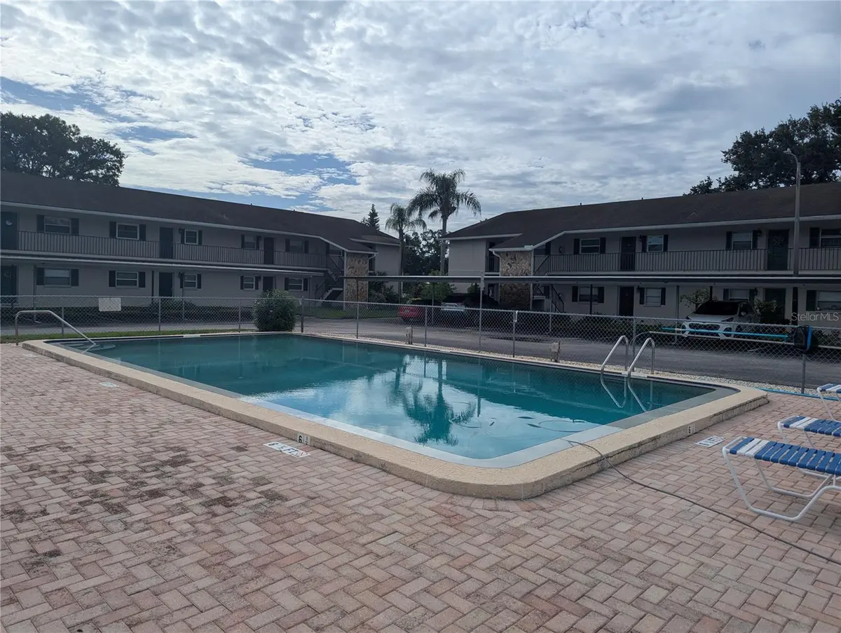9851 113TH ST #108, Seminole, FL 33772