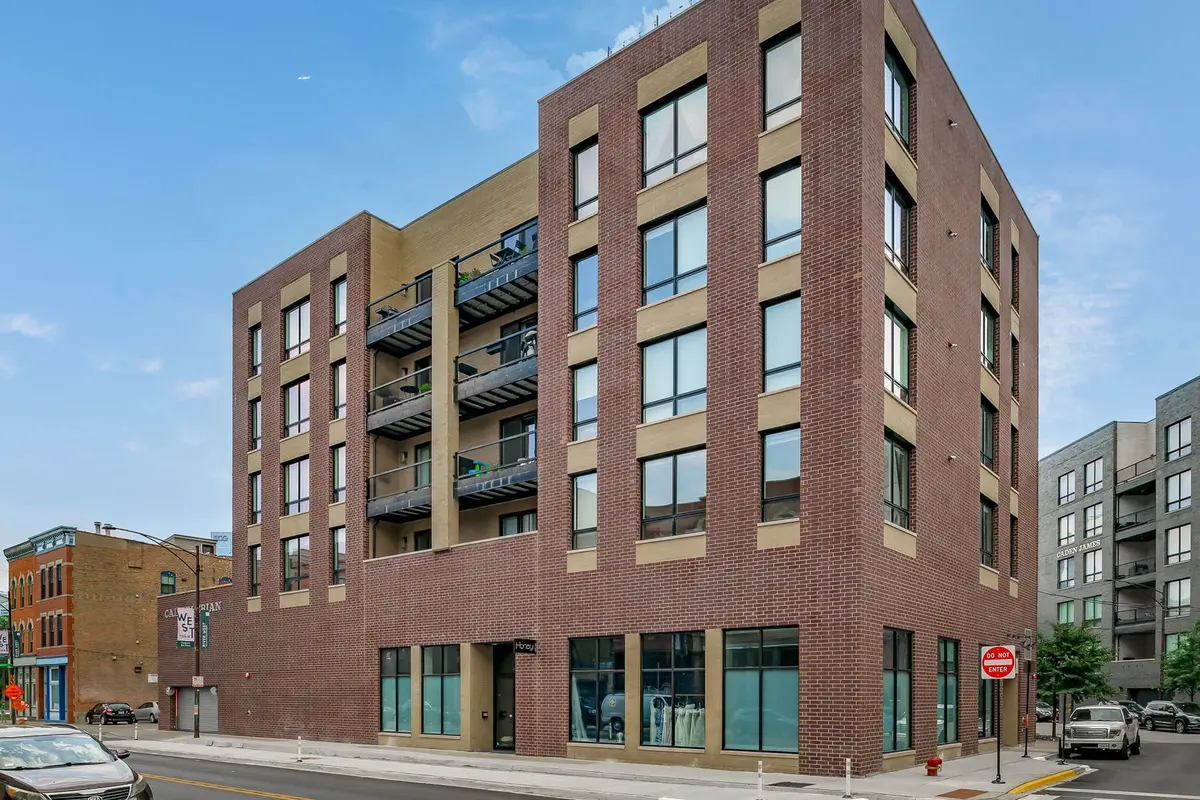 680 N Milwaukee AVE #604, Chicago, IL 60642