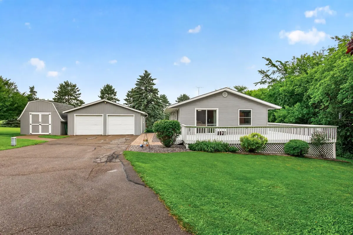 843 Yellowstone TRL, Hudson, WI 54016