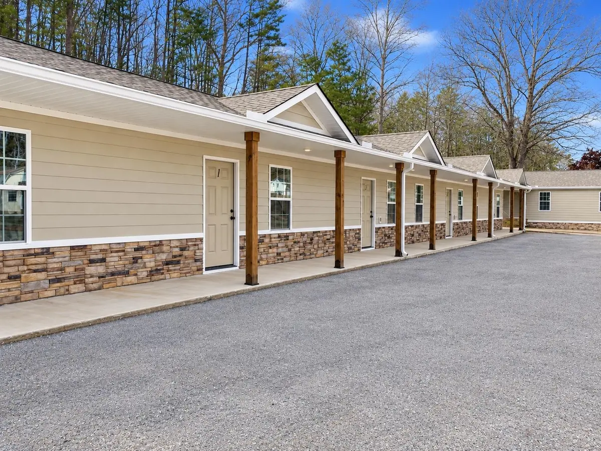 605 Hwy 64, Waynesboro, TN 38485