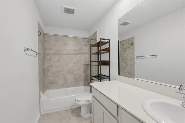 1620 Berry Ridge Trail, Aubrey, TX 76227
