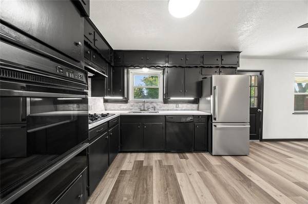 5316 Ammons Street, Haltom City, TX 76117