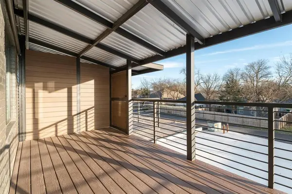 330 W Lamar Street #201, Sherman, TX 75090