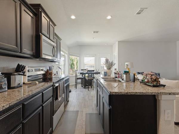 9224 Castorian Drive, Fort Worth, TX 76131