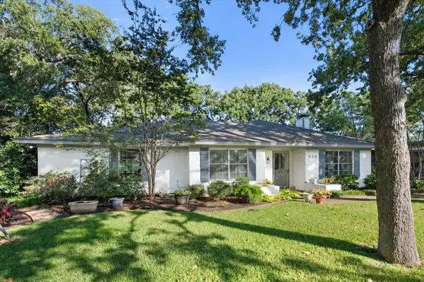 929 Madison Square, Corsicana, TX 75110