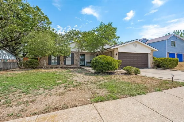 4237 Glen Springs Drive, Arlington, TX 76016