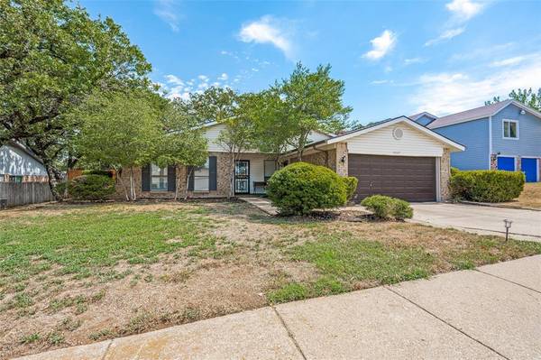 4237 Glen Springs Drive, Arlington, TX 76016