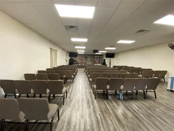 7041 Military Parkway, Dallas, TX 75227