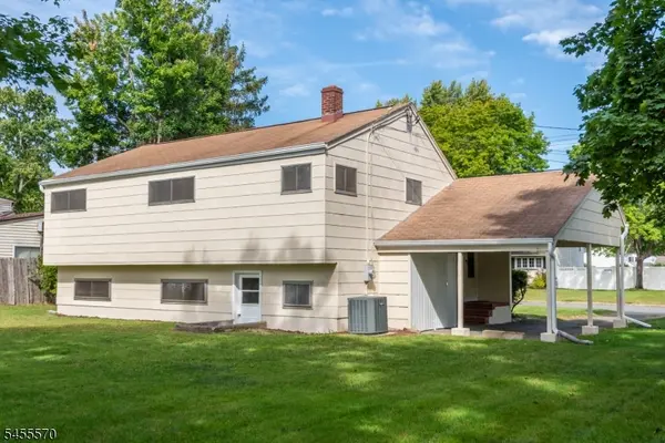8 John St, Lincoln Park Boro, NJ 07035