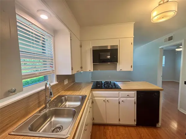 5408 Sunshine DR #A, Austin, TX 78756