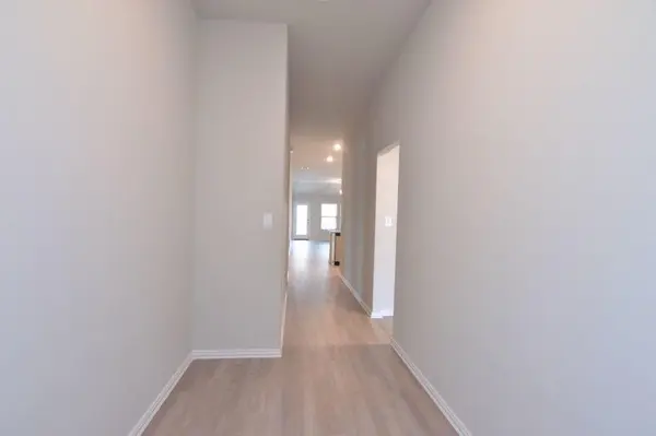 132 Bright Star LN, Georgetown, TX 78628
