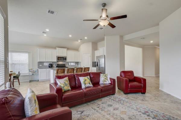 1275 Chad DR, Round Rock, TX 78665