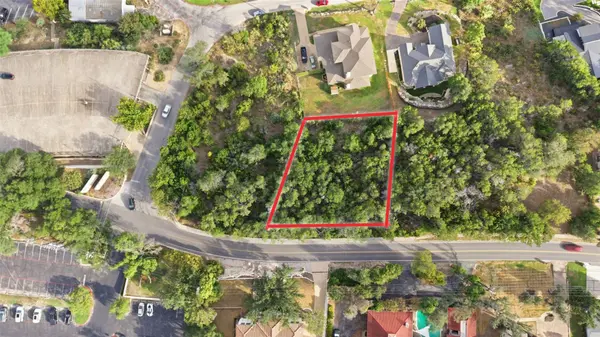 114 Lakeway DR, Lakeway, TX 78734