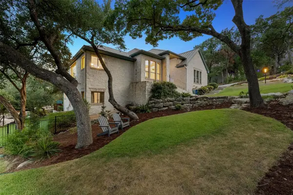 106 Nakoma DR, Lakeway, TX 78734