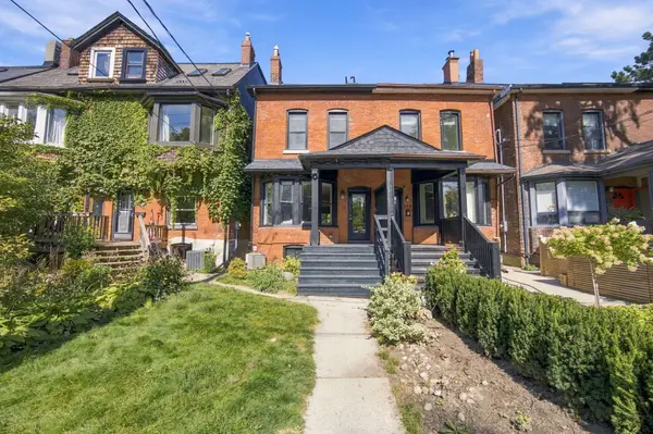 128 Wells ST, Toronto C02, ON M5R 1P4