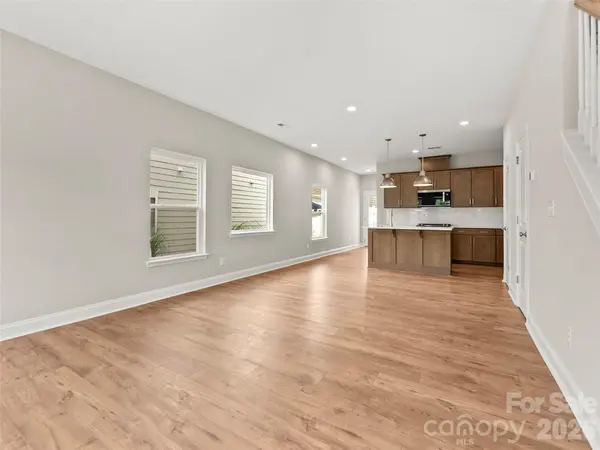 137 Cherry Springs LN #12-E, Asheville, NC 28804