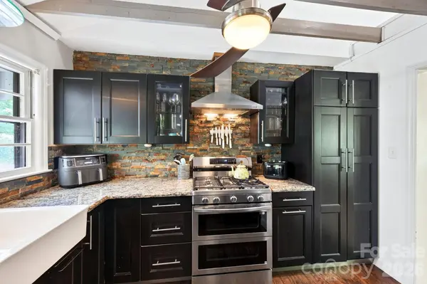 109 Wilshire DR, Asheville, NC 28806