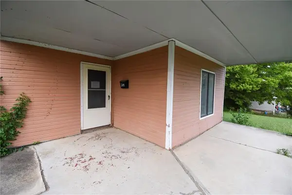 344 W 10th ST, Horton, KS 66439