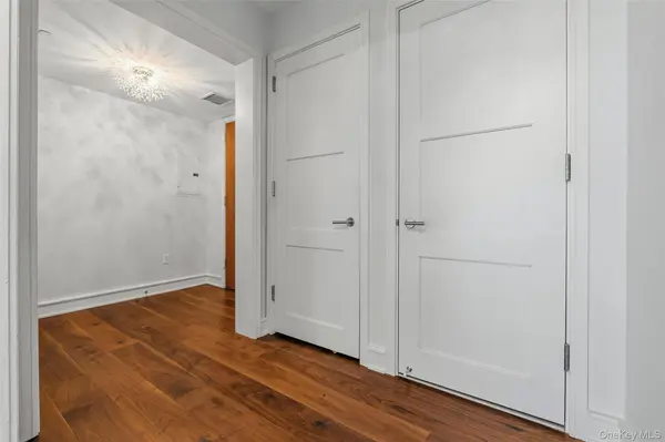 1 Renaissance SQ #V6G, White Plains, NY 10601