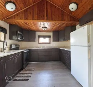 5711 W County Road 1070 N, Gaston, IN 47342