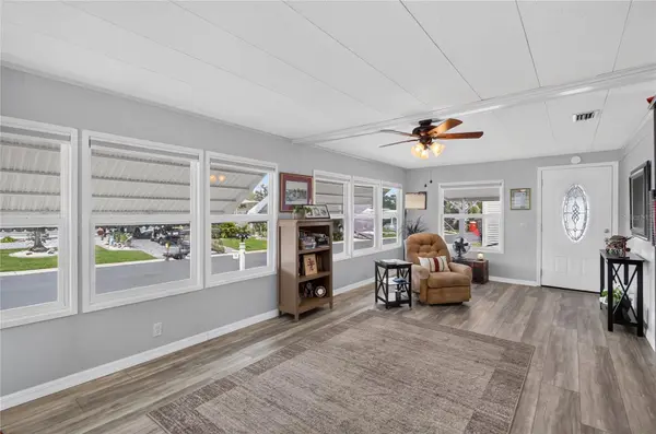 818 FOREST LAKE DR E, Lakeland, FL 33809