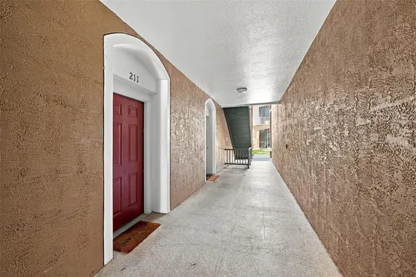 7135 YACHT BASIN AVE #211, Orlando, FL 32835