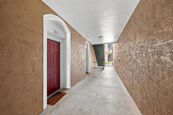 7135 YACHT BASIN AVE #211, Orlando, FL 32835