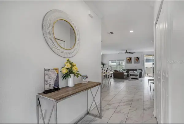978 SPLASH SHOT PL, Davenport, FL 33896