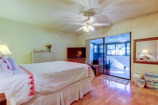 9537 86TH AVE #9537, Seminole, FL, 33777 photo 8